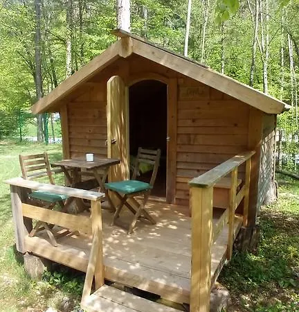 Kamp Alpe Kamniska Bistrica キャンプ場