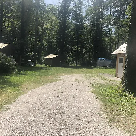 キャンプ場 Kamp Alpe Kamniska Bistrica
