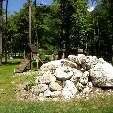 Kamp Alpe Kamniska Bistrica キャンプ場 2*