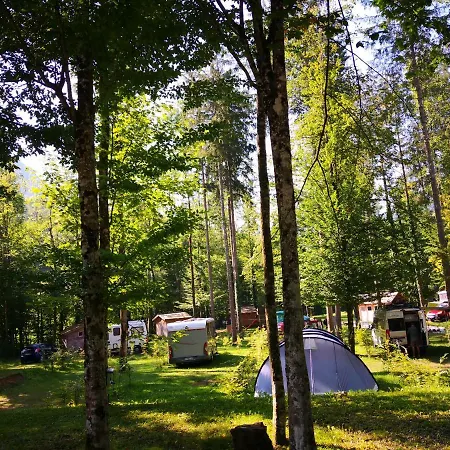 キャンプ場 Kamp Alpe Kamniska Bistrica