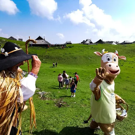 Kamp Alpe Kamniska Bistrica キャンプ場 2*